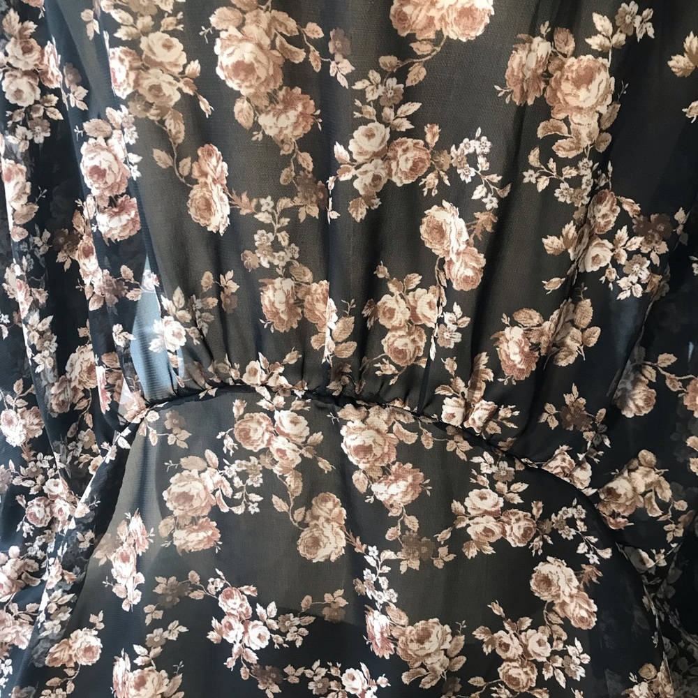Maurices short sleeve kimono black with tan roses